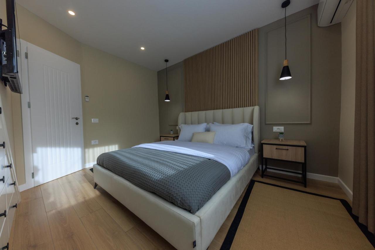 One-bedroom Rooftop Skyline Central Hidden Gem In Appartamento *